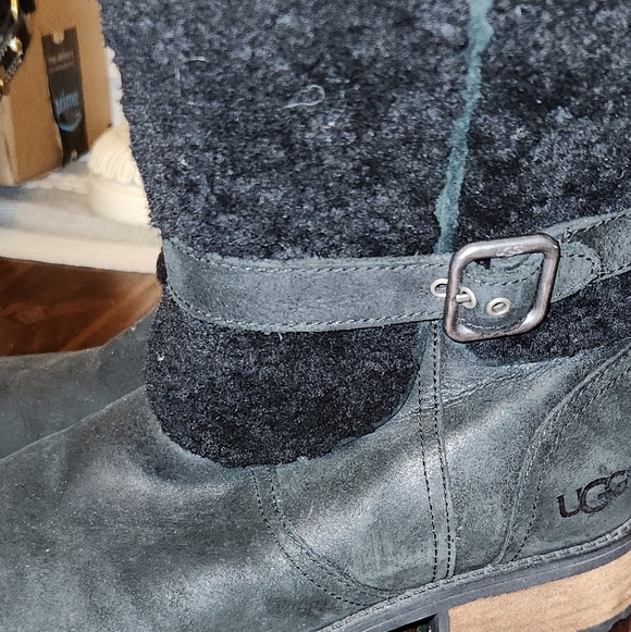 UGG Black and Dark Gray Blayre 11 Winter Boots Size 8.5 - Picture 4 of 9